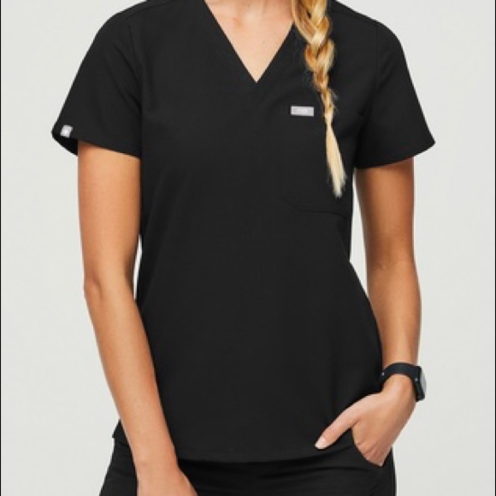 Figs One Pocket Scrub Top